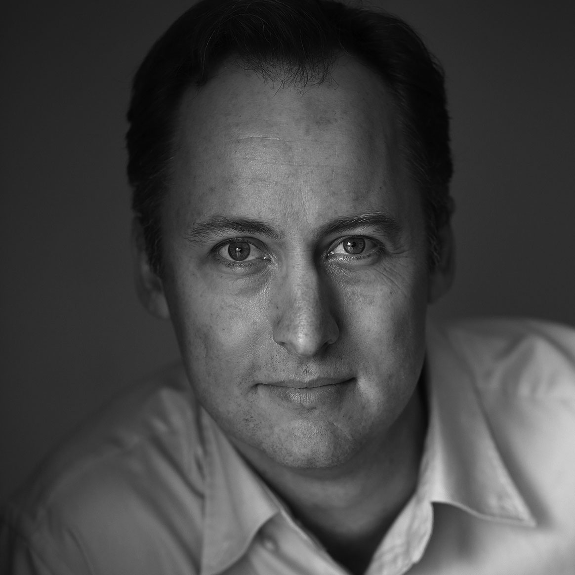 Sebastian smee art critic image