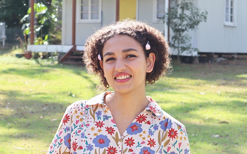 Black Inc. to publish debut memoir Muddy People by Sara El Sayed Black Inc. to publish debut memoir Muddy People by Sara El Sayed